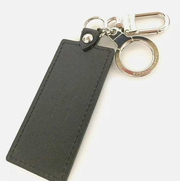 LOUIS VUITTON PORT CLES BLACK LEATHER KEY RING HOLDER CHARM/F0539 (NWT). - Picture 6 of 16
